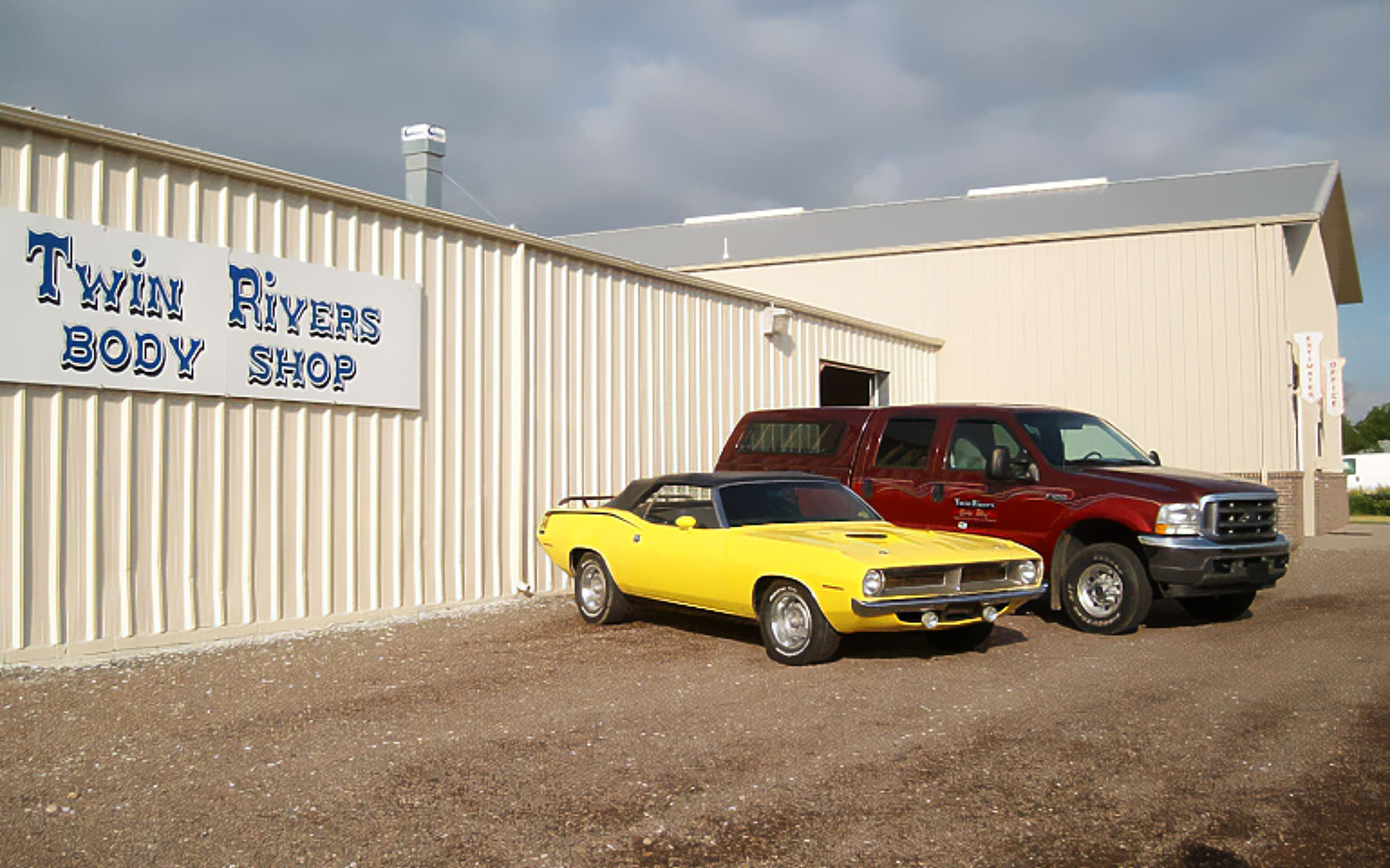 Twin Rivers Body Shop